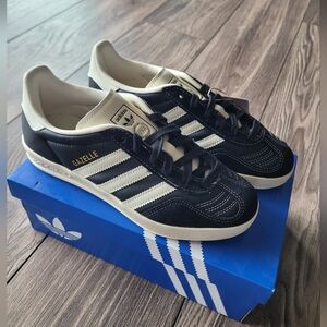 adidas Gazelle Black and White Classic Low-Top Sneakers